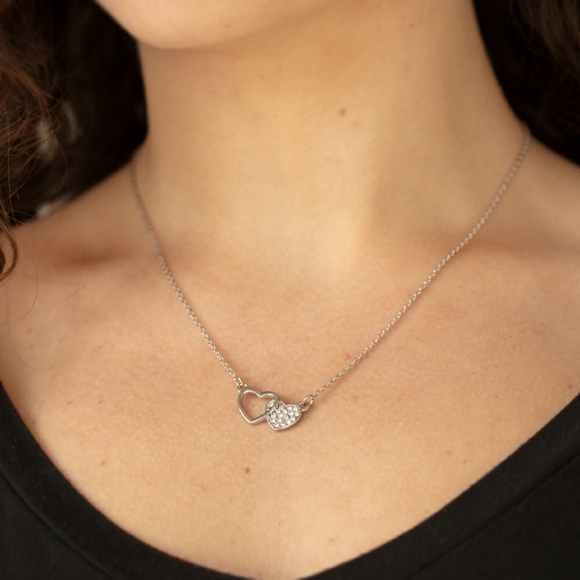 Paparazzi Heart Necklace - Picture 2 of 2